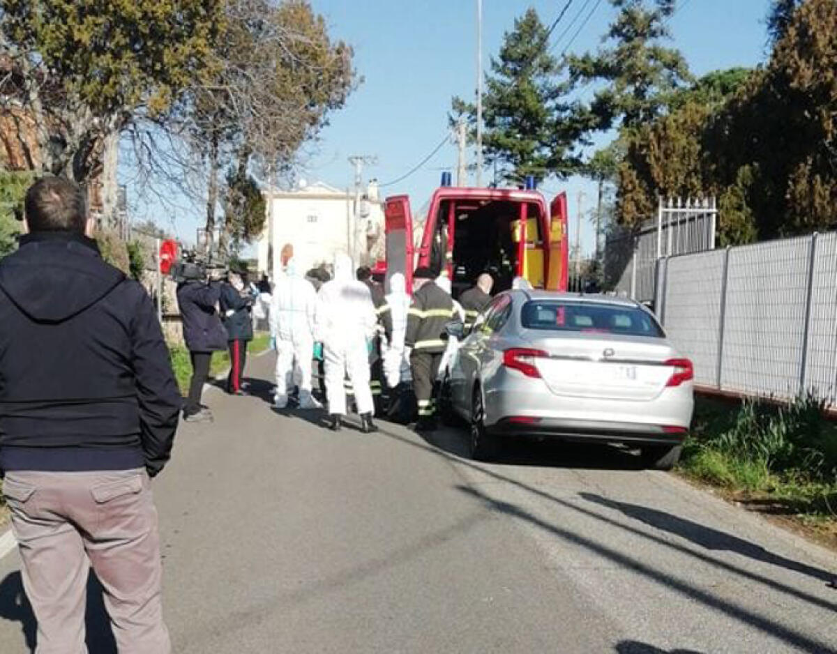 Tragedia a Villa dei Diamanti a Lanuvio, nuovo sopralluogo di carabinieri e Asl - 