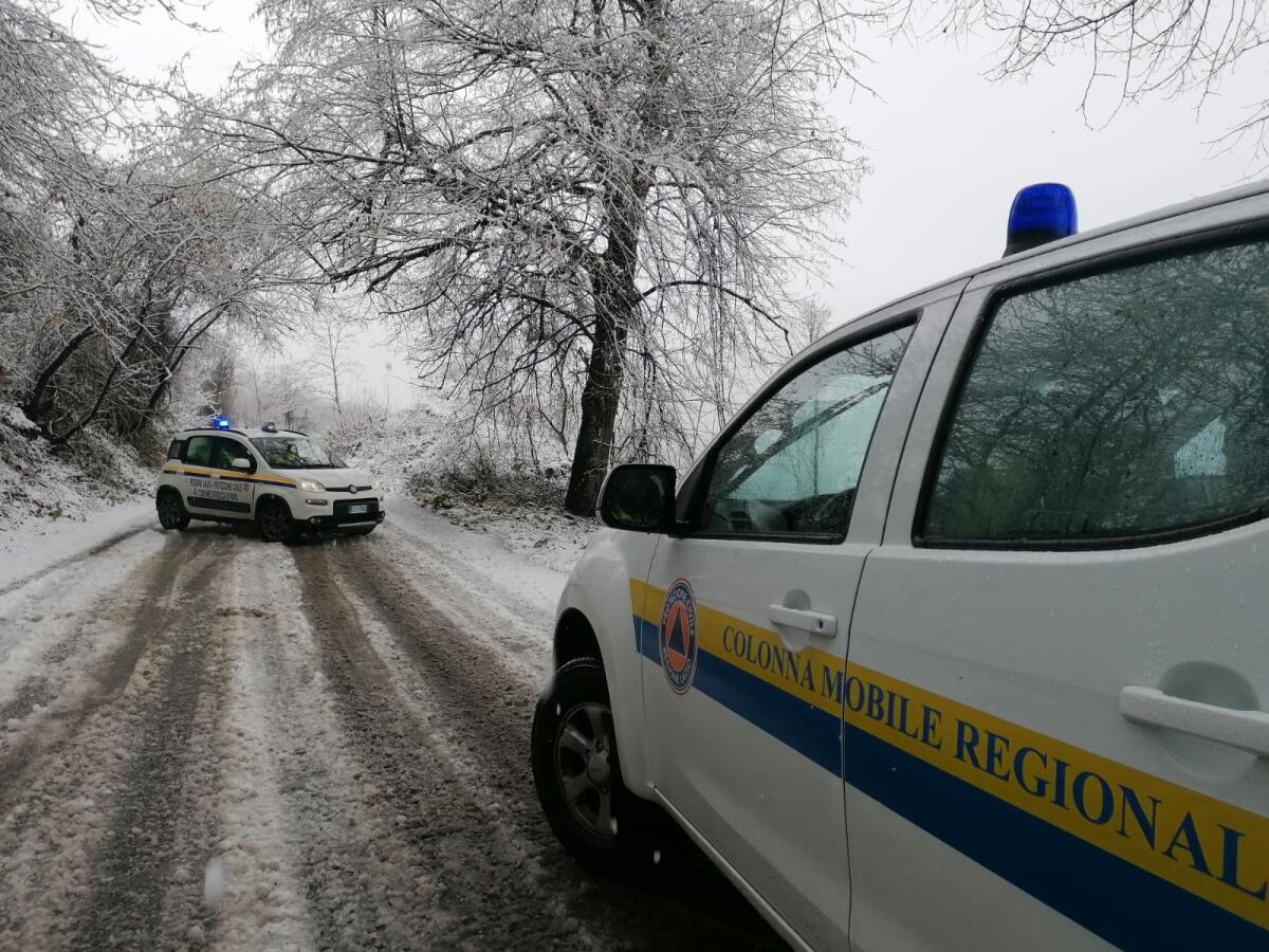Abbondante nevicata a Rocca di Papa, attivato il "piano neve" - 