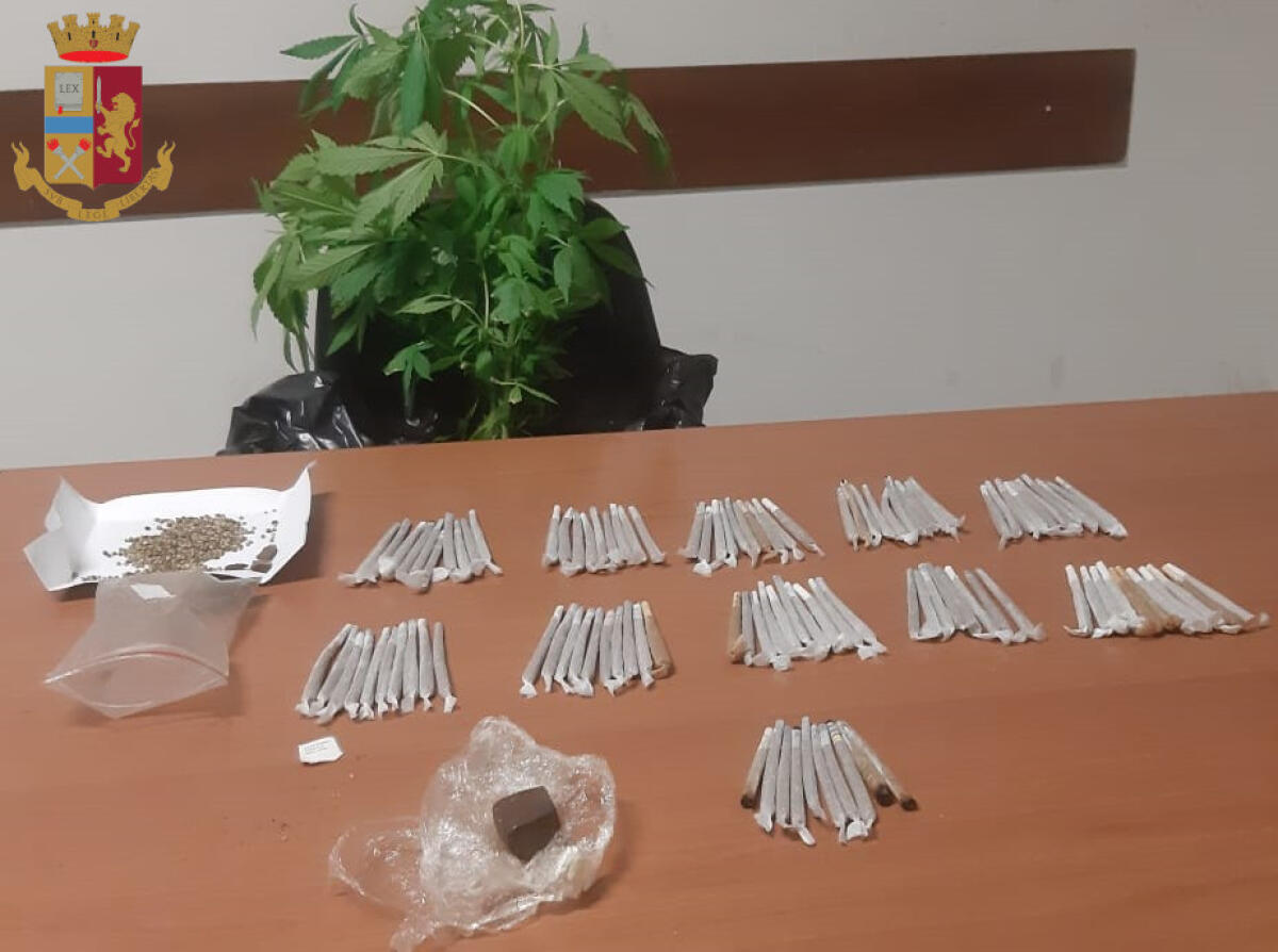 Un’immagine sacra nascondeva la cassaforte dove era custodita la cocaina: 37enne arrestato dalla Polizia - 
