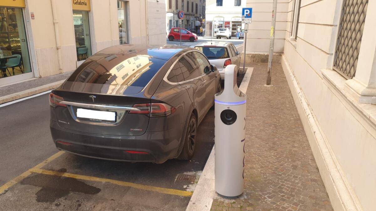 Ad Anzio sono attive le prime cinque colonnine per la ricarica dei veicoli elettrici - 