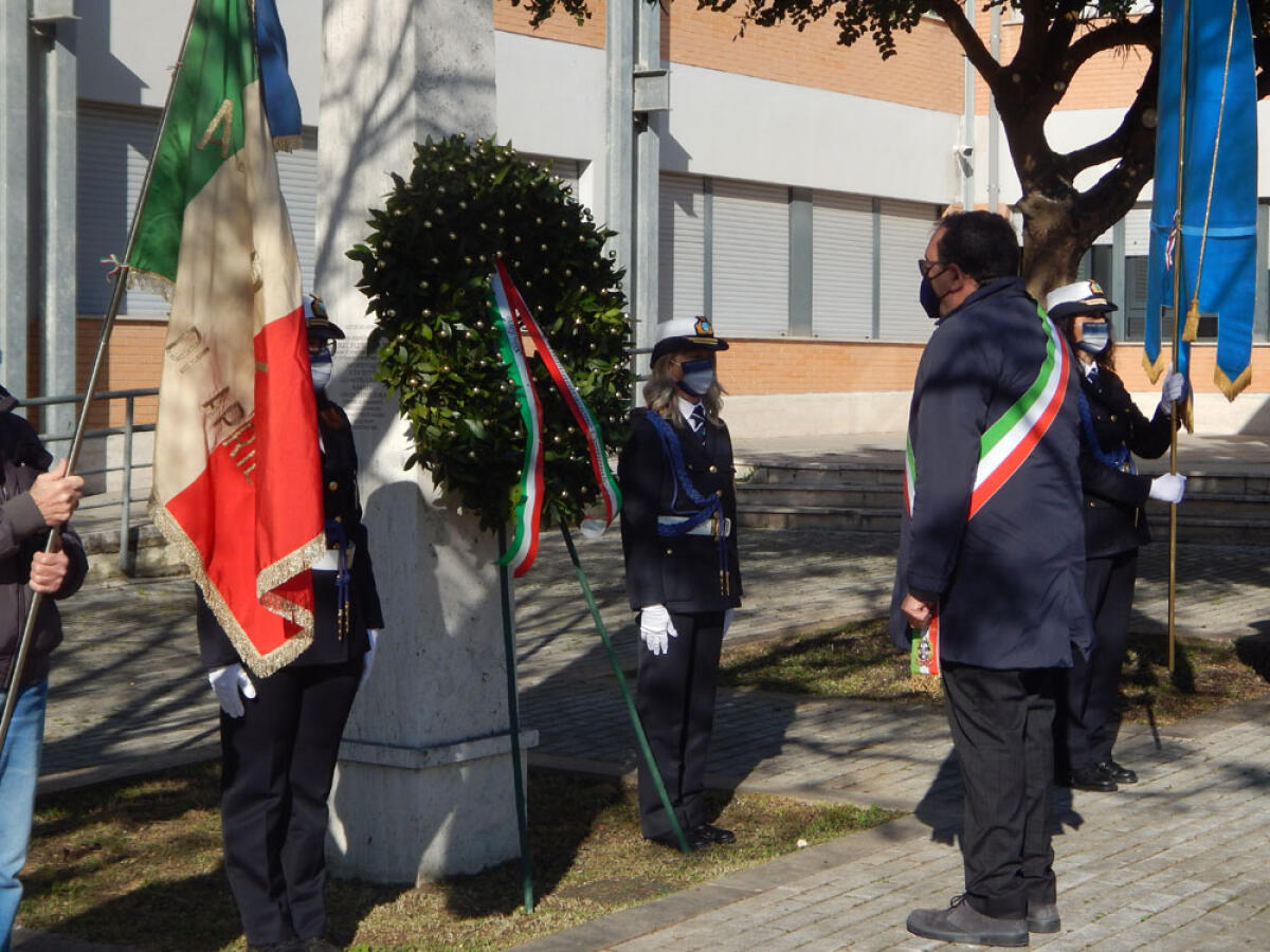 APRILIA - Anniversario dell’inaugurazione del Monumento ai Caduti dello Sbarco Alleato: il discorso del Sindaco Terra. Le FOTO - 