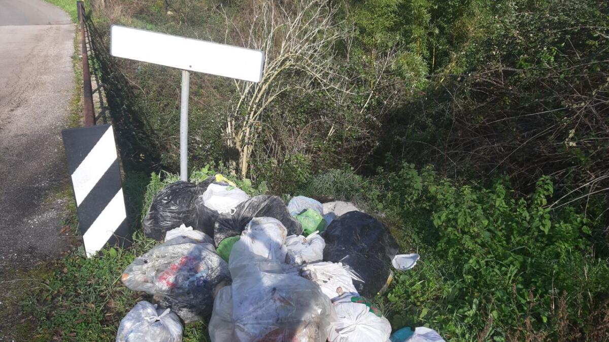 Aprilia, Borghi Rurali: "Foto-trappole contro i rifiuti acquistate dai cittadini e mai usate dal Comune" - 
