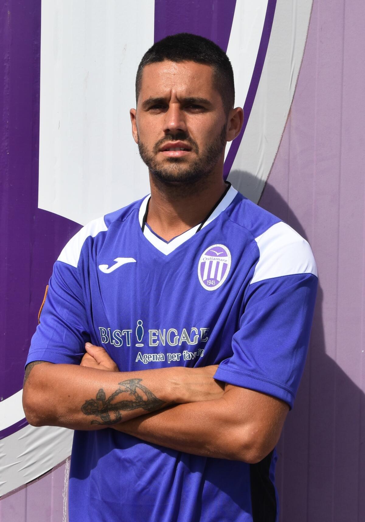 Dramma a Latina, muore a 2 anni la figlia del calciatore Emiliano Tortolano - 