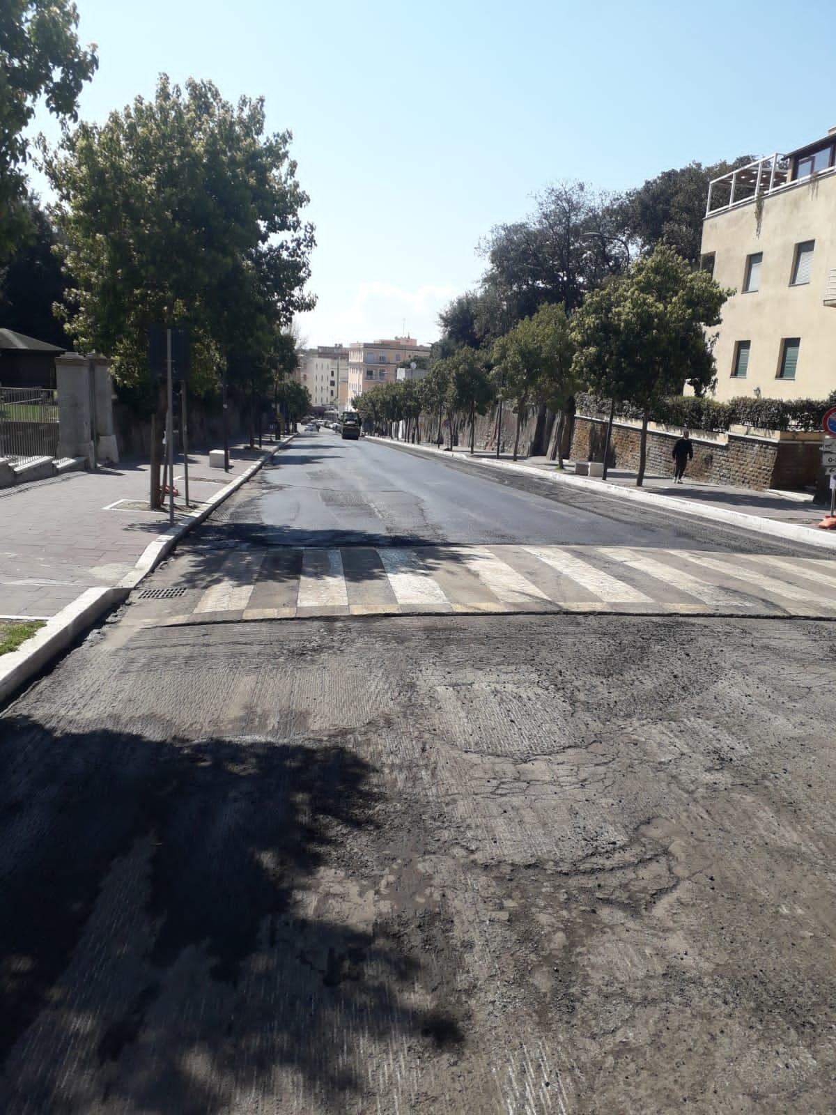 Anzio, restyling integrale della storica Via Paolini: in corso la realizzazione del nuovo manto stradale - 