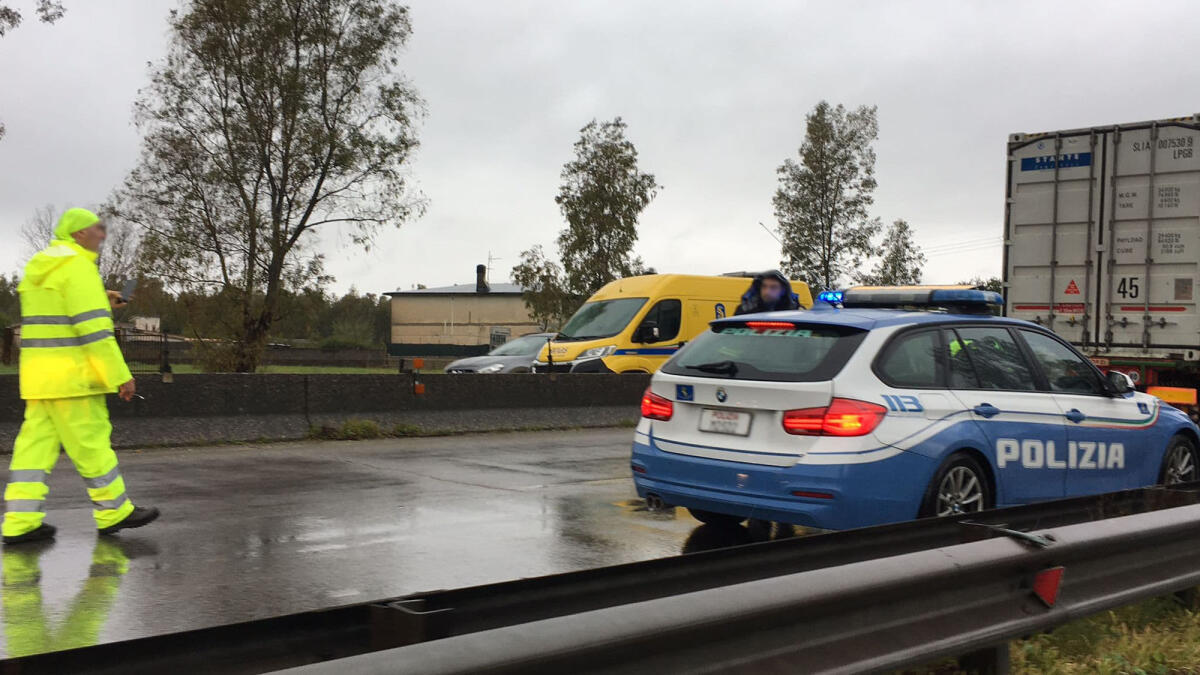 Tir di traverso sulla Pontina, al KM 62,500: riaperte entrambe le carreggiate. - 