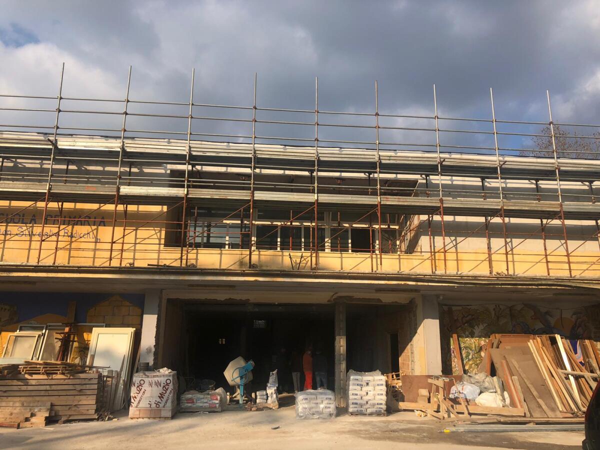 Manutenzione straordinaria della scuola Radicchi a Cori: sopralluogo della commissione Lavori Pubblici - 