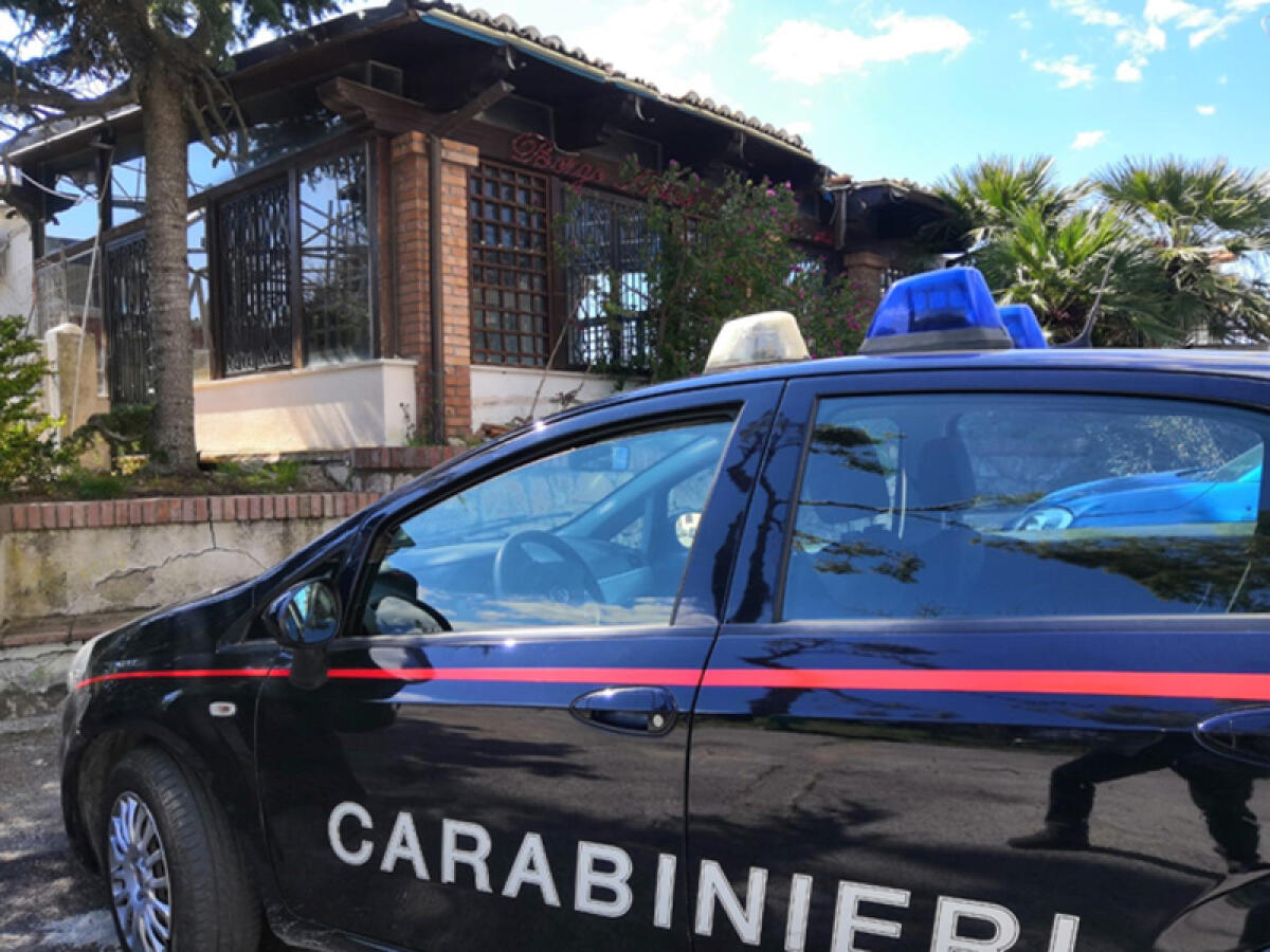 I Carabinieri sequestrano a Formia, a Castellonorato, una struttura abusiva realizzata su un’area comunale. - 