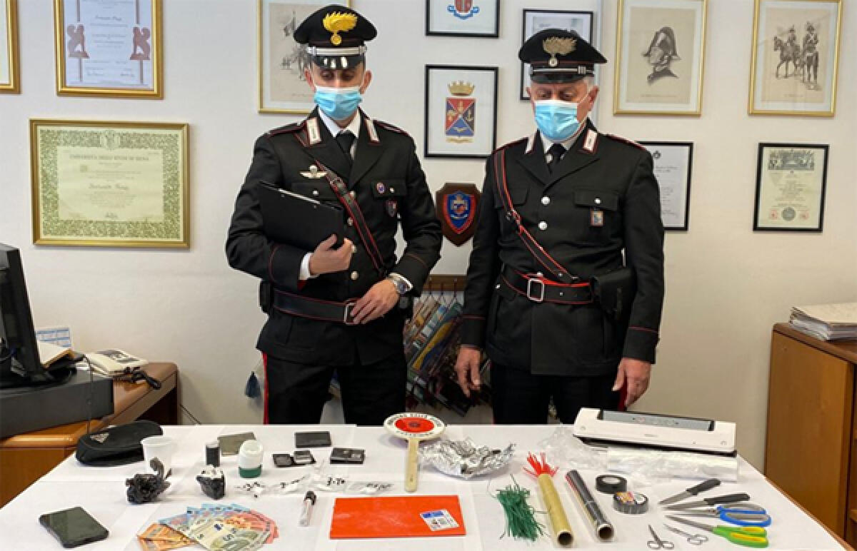 46enne di Sabaudia arrestato dai Carabinieri per droga: in casa aveva cocaina e sostanze da taglio. - 