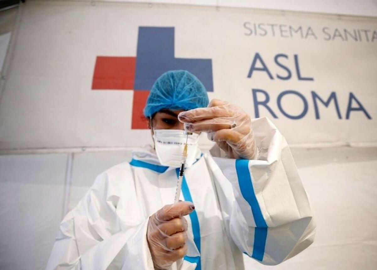 Covid, record di vaccinazioni ieri nel Lazio: somministrate 32mila dosi. - 