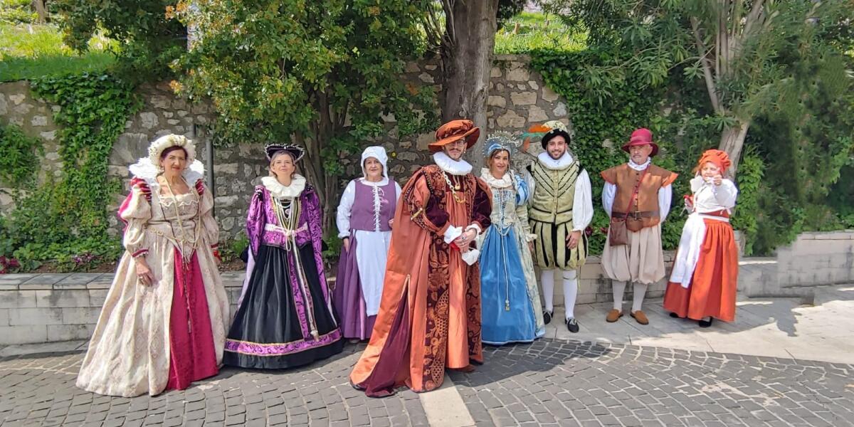 Set cinematografico top secret a Sermoneta: protagonisti i figuranti dell'associazione "Lo Scrigno" di Aprilia - 