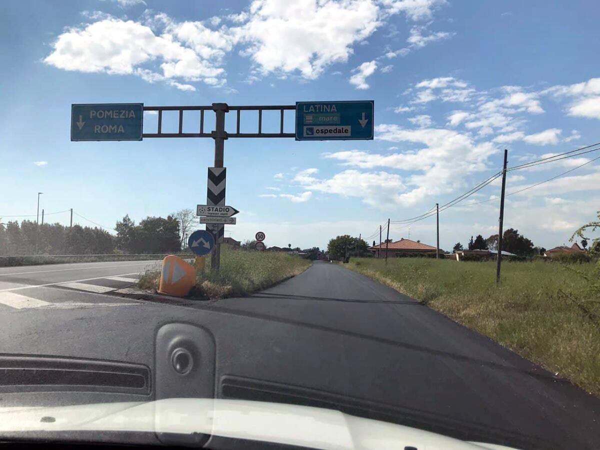 Asfaltata la complanare della Pontina a Latina, il sindaco: "Dopo tante richieste, missione compiuta" - 