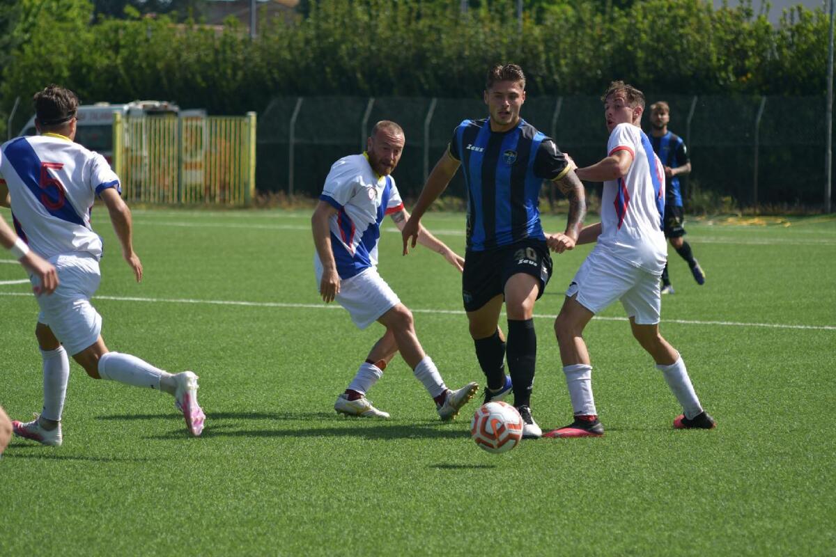 Calcio - Serie D, il Latina lotta ma cede alla capolista: Monterosi promossa - 