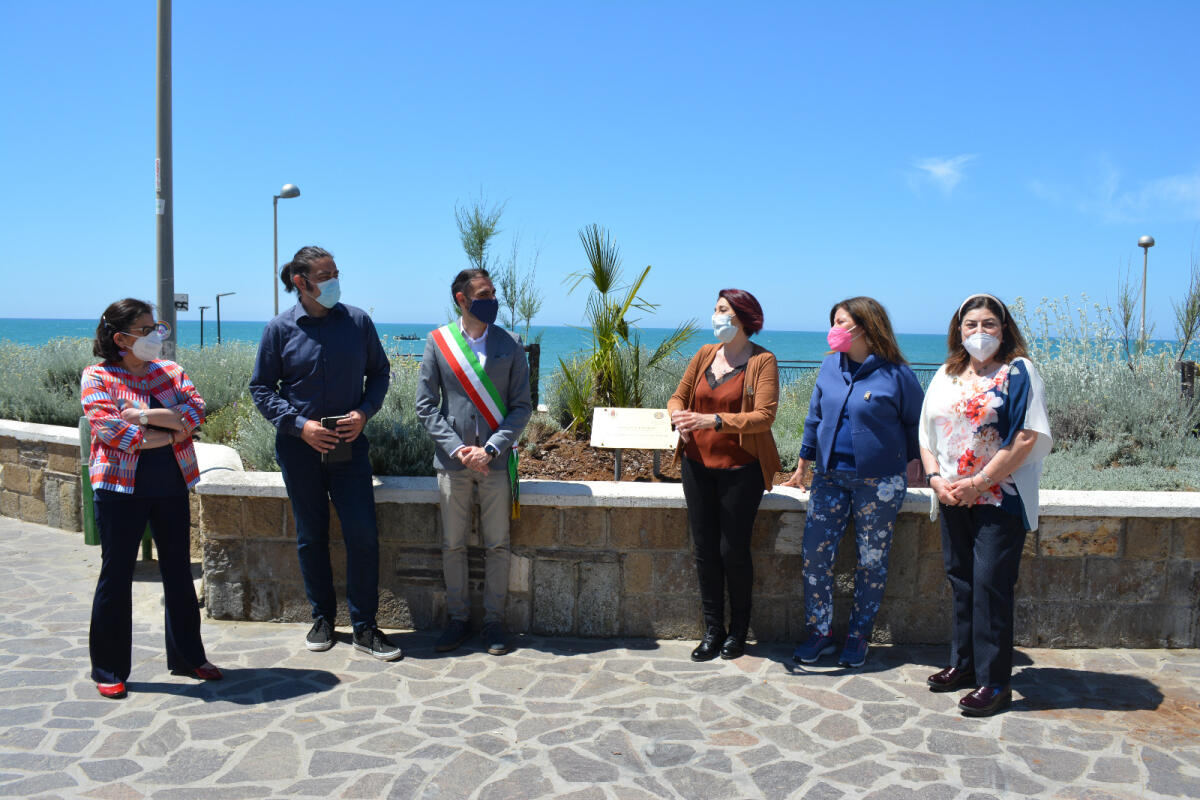 Verde a Pomezia, l’associazione Inner Wheel dona oltre 100 piante alla Città - 