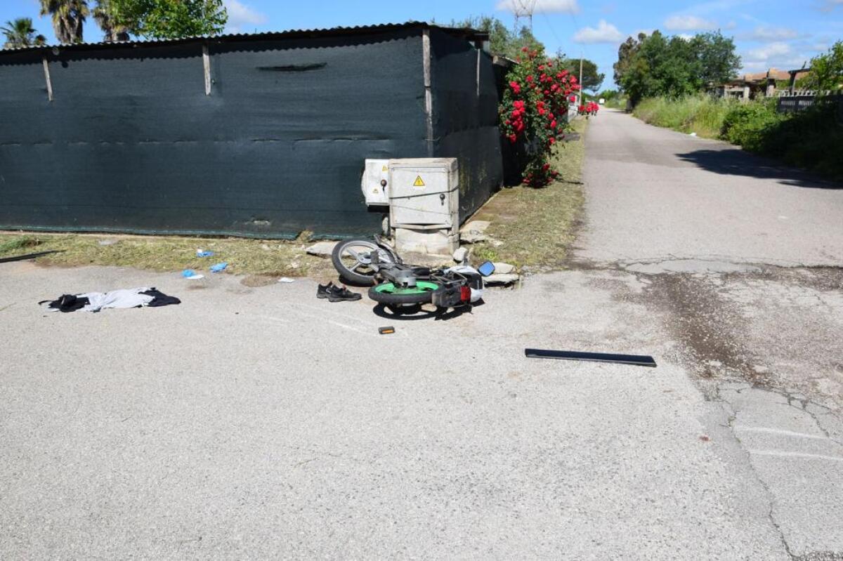 Due bimbi di 11 e 12 anni in motorino travolti da furgone nella zona Selciatella, ad Aprilia: uno è gravi condizioni al Bambin Gesù di Roma. - 