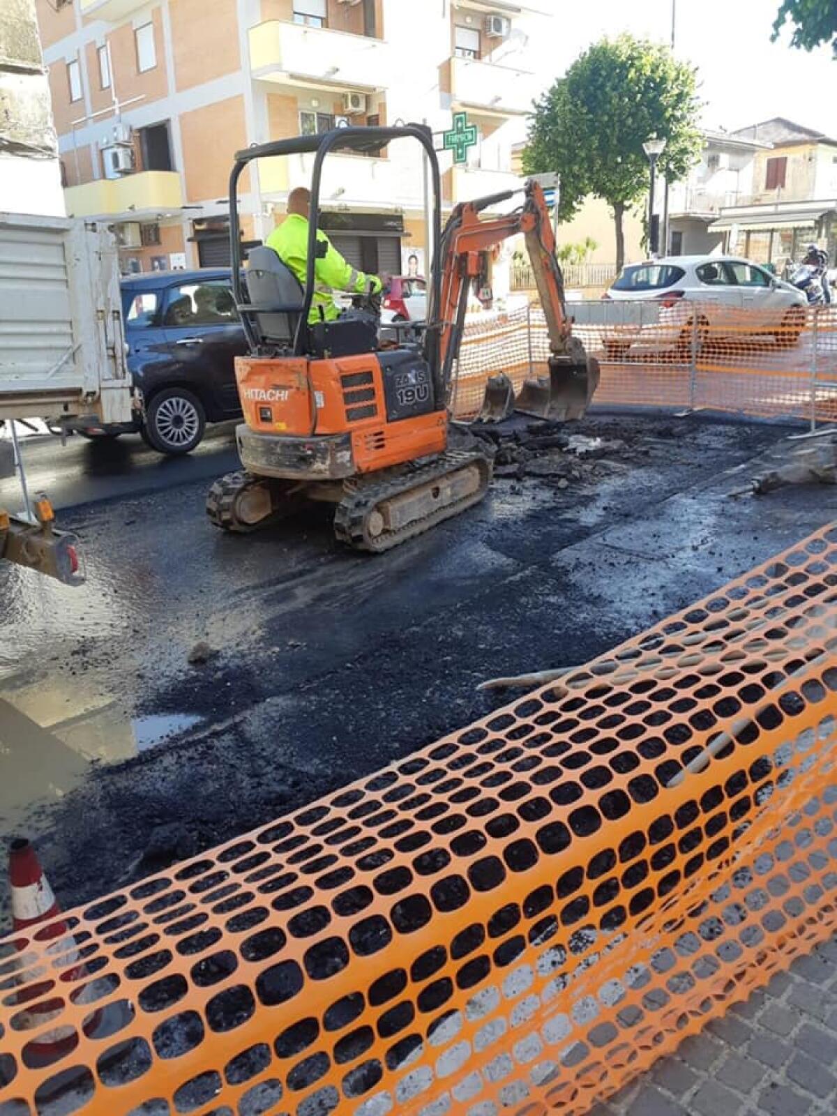 Riparato il guasto alla condotta idrica nella frazione di Pavona, ad Albano. - 