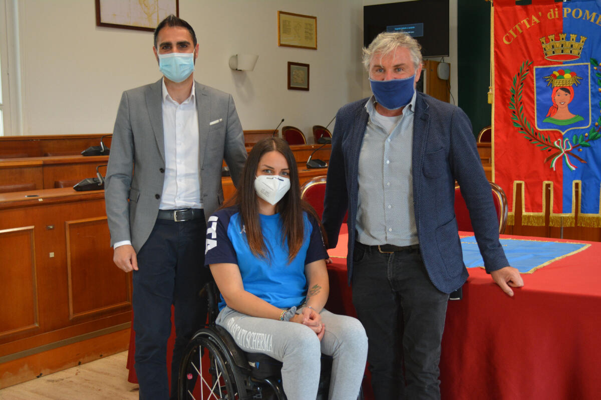Il Sindaco di Pomezia incontra Michela Fabbri, atleta paralimpica di scherma. - 