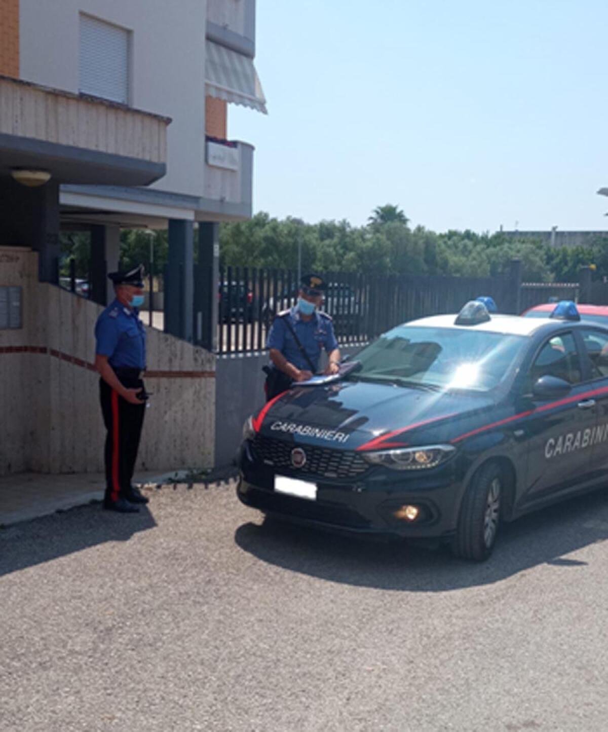 Latina Scalo, non accetta di essere lasciato e aggredisce la ex: 34enne denunciato - 