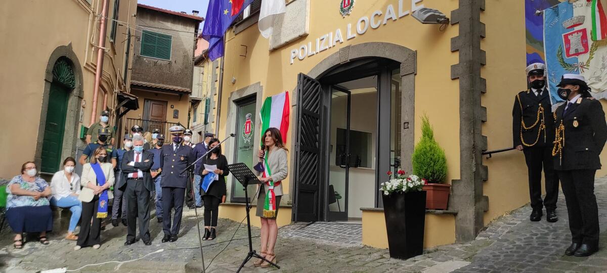 La sede della polizia locale di Rocca di Papa intitolata al sindaco Emanuele Crestini: "Un eroe" - 
