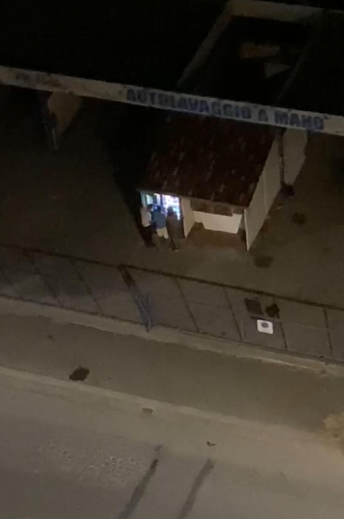 Aprilia - Furto all'autolavaggio, i carabinieri arrestano 4 persone: tra cui un minore - 