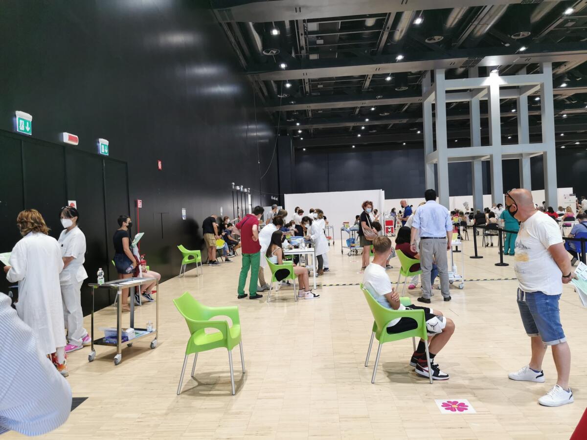 147 nuovi casi Covid oggi nel Lazio, 3 decessi e 564 guarigioni. Certificato vaccinale scaricabile anche dalla piattaforma Lazioescape. - 