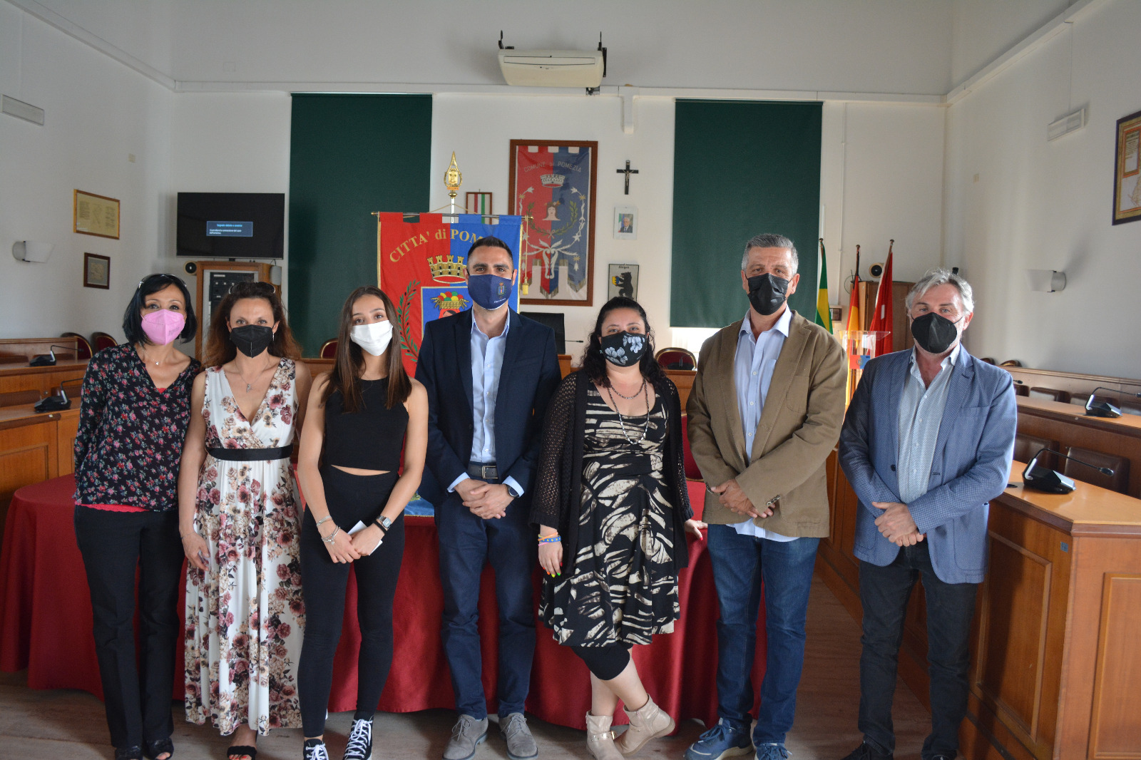 uno scatto dell'atleta Giorgia Campagna. con Sindaco, Assessore Raspa e società sportiva