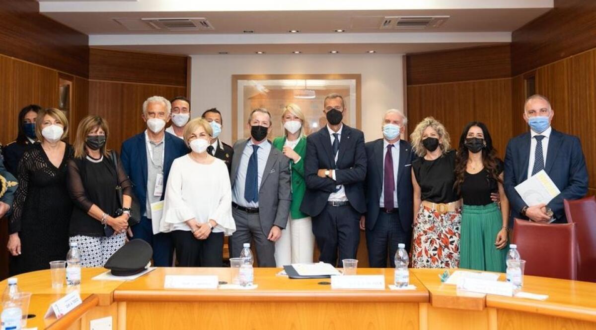 Contrasto alla violenza di genere: la campagna #SicurezzaVera entra nel vivo anche a Latina. - 