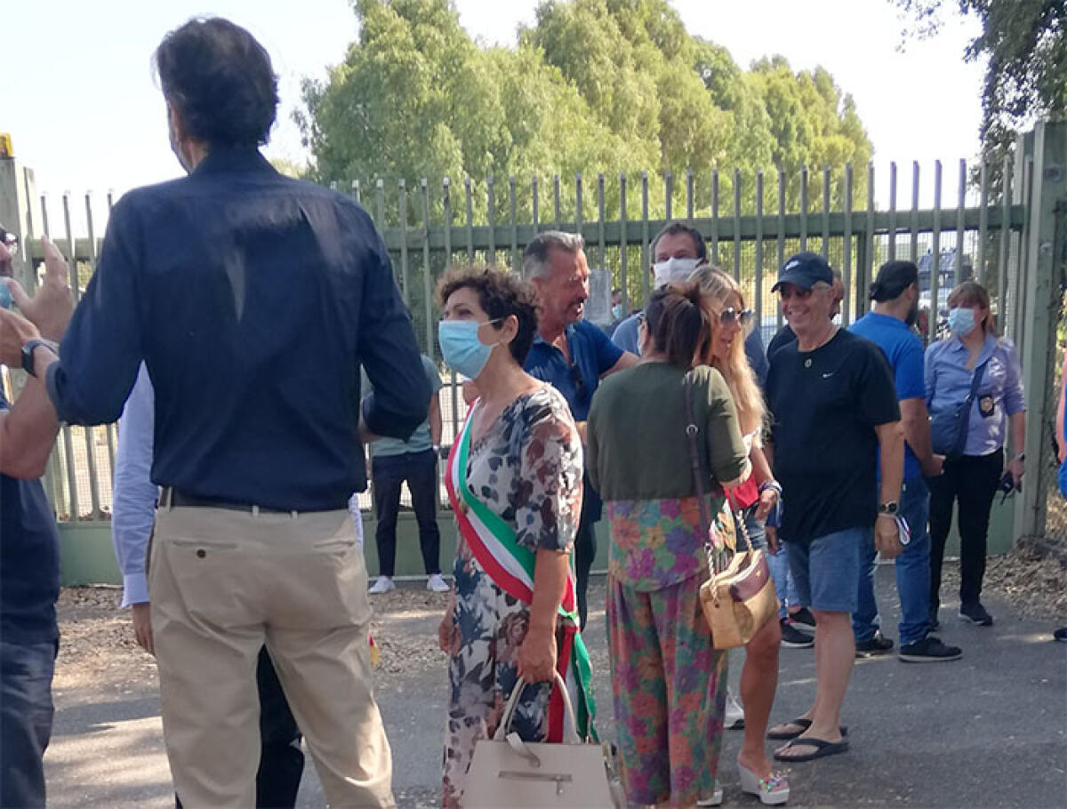 ALBANO - “No” alla riapertura della discarica di Roncigliano: nuova manifestazione pubblica davanti ai cancelli. - 