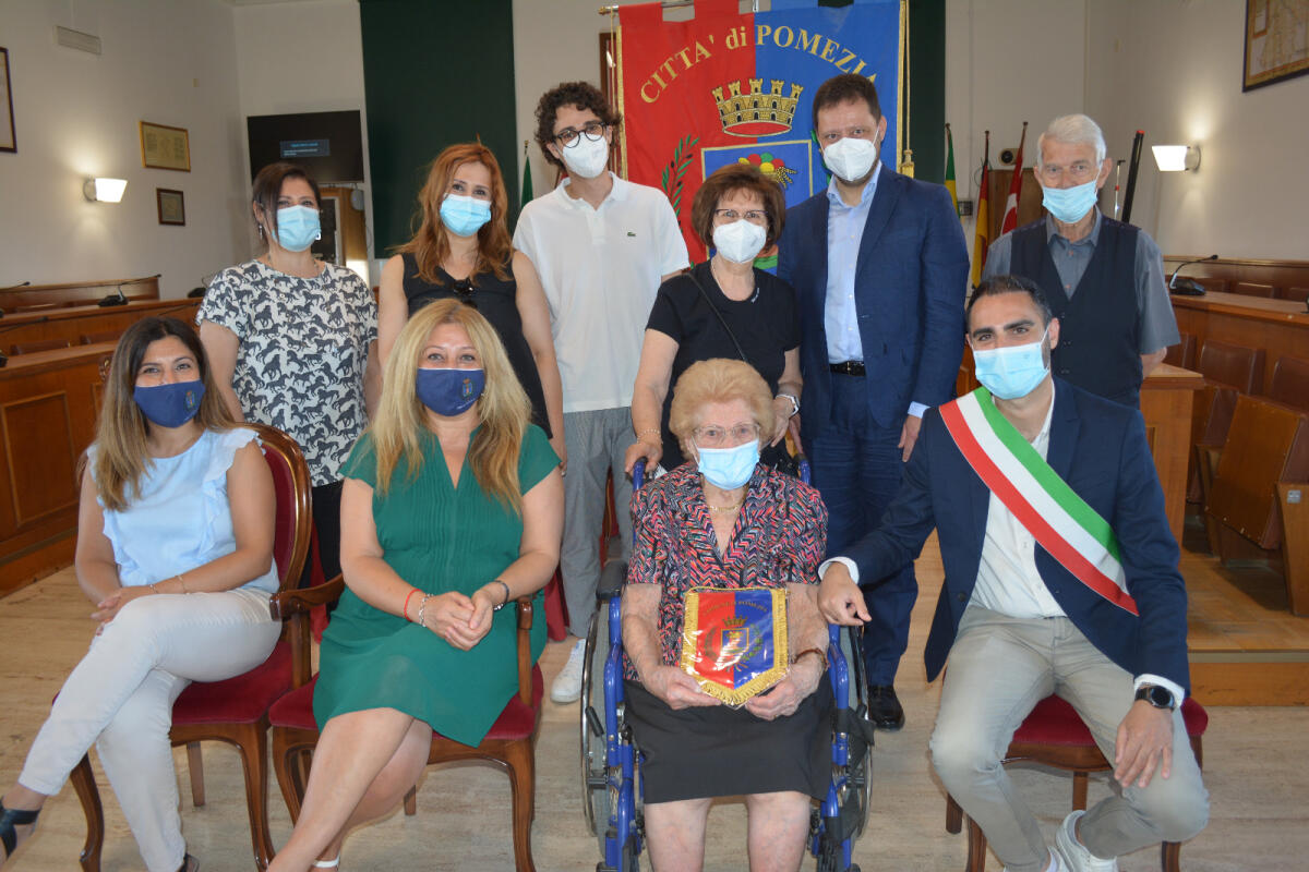 Il Sindaco incontra Teresa Facioni, centenaria di Pomezia - 