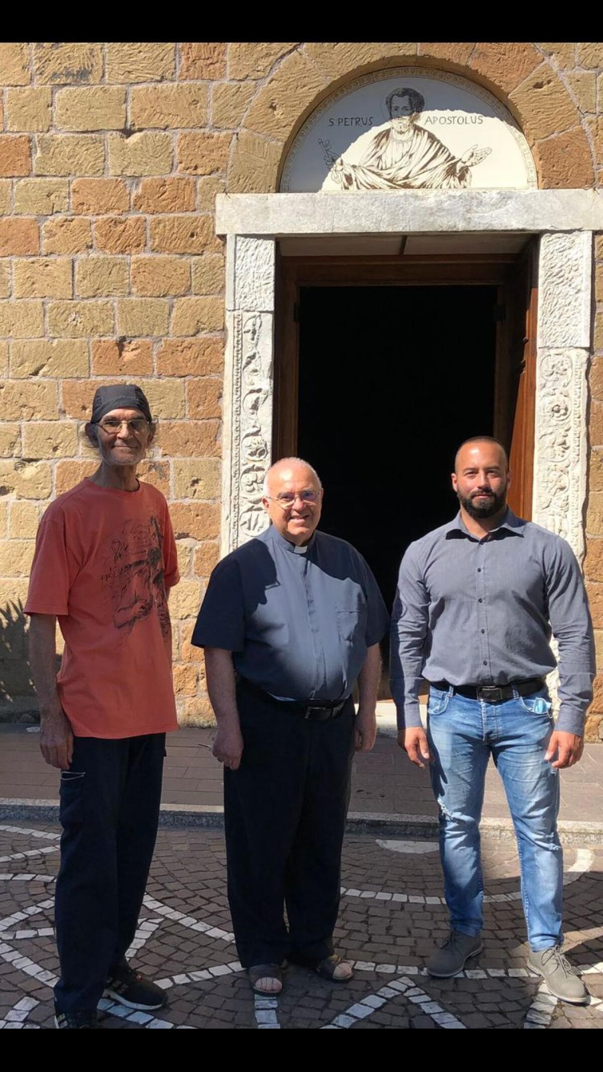 Un regalo per la Chiesa di San Pietro Apostolo, alla Rocca di Ardea. - 