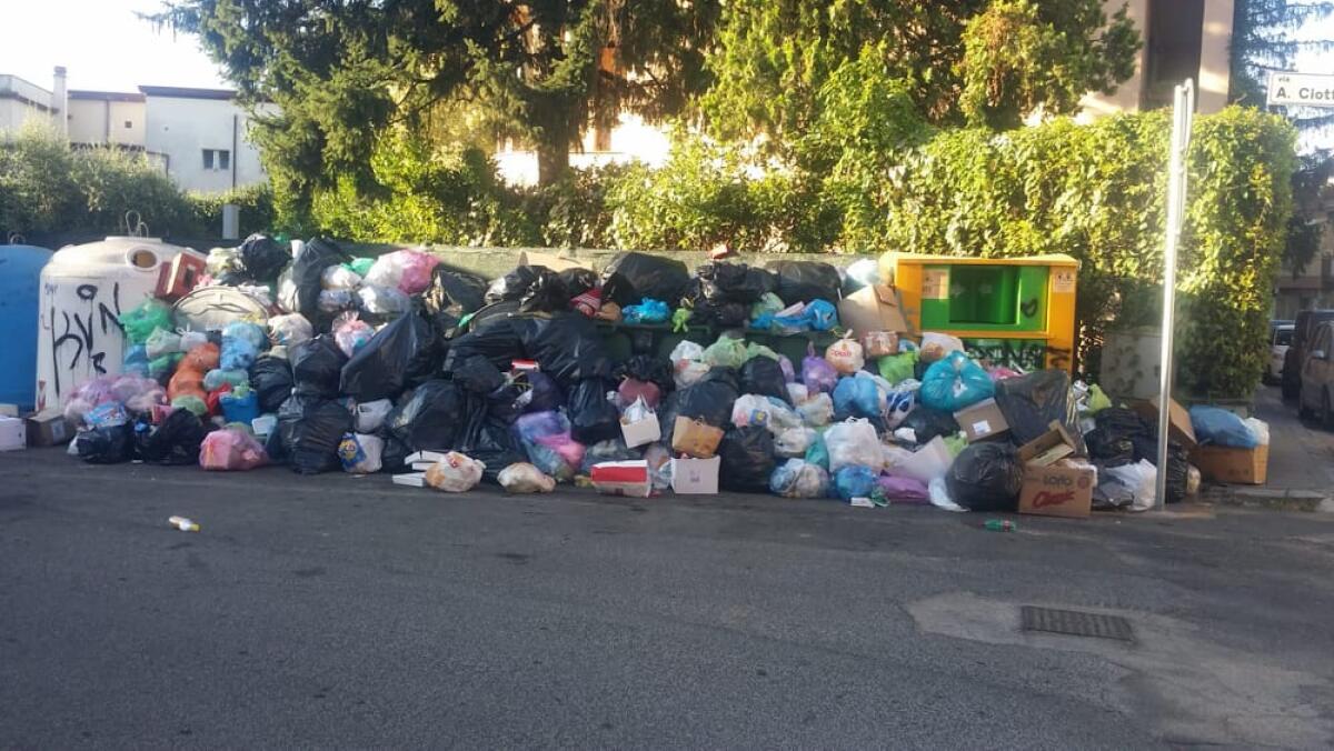 Emergenza rifiuti. Anche a Cisterna si va verso la normalizzazione. - 
