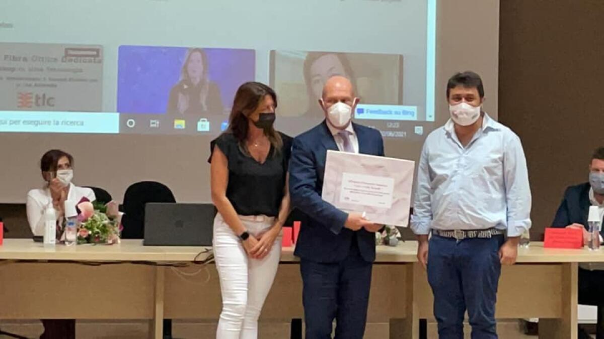 L’azienda TLC Telecomunicazioni di Formia dona 25mila euro di apparati tecnologici all'istituto “Rosselli” di Aprilia. - 