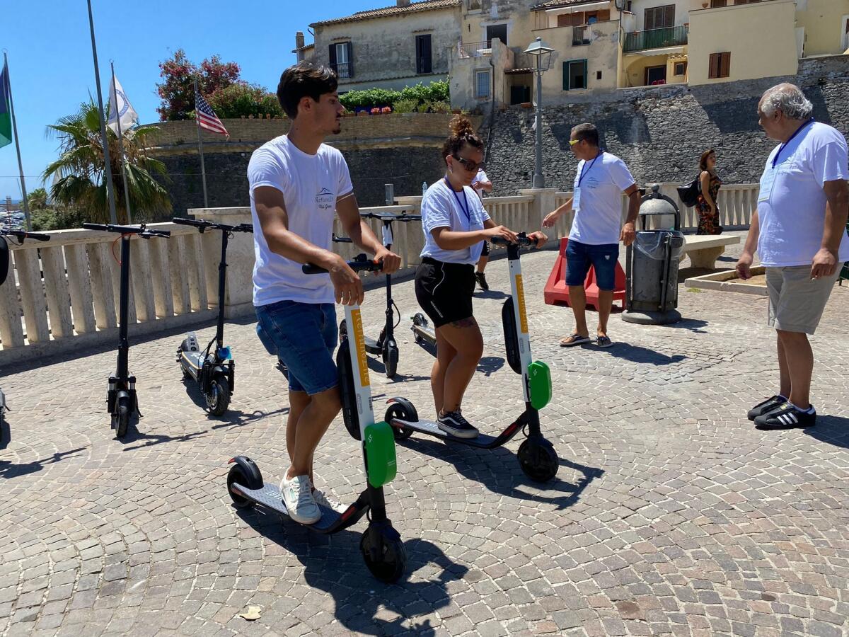Al via a Nettuno il servizio di noleggio monopattini elettrici della società Link Your City - 