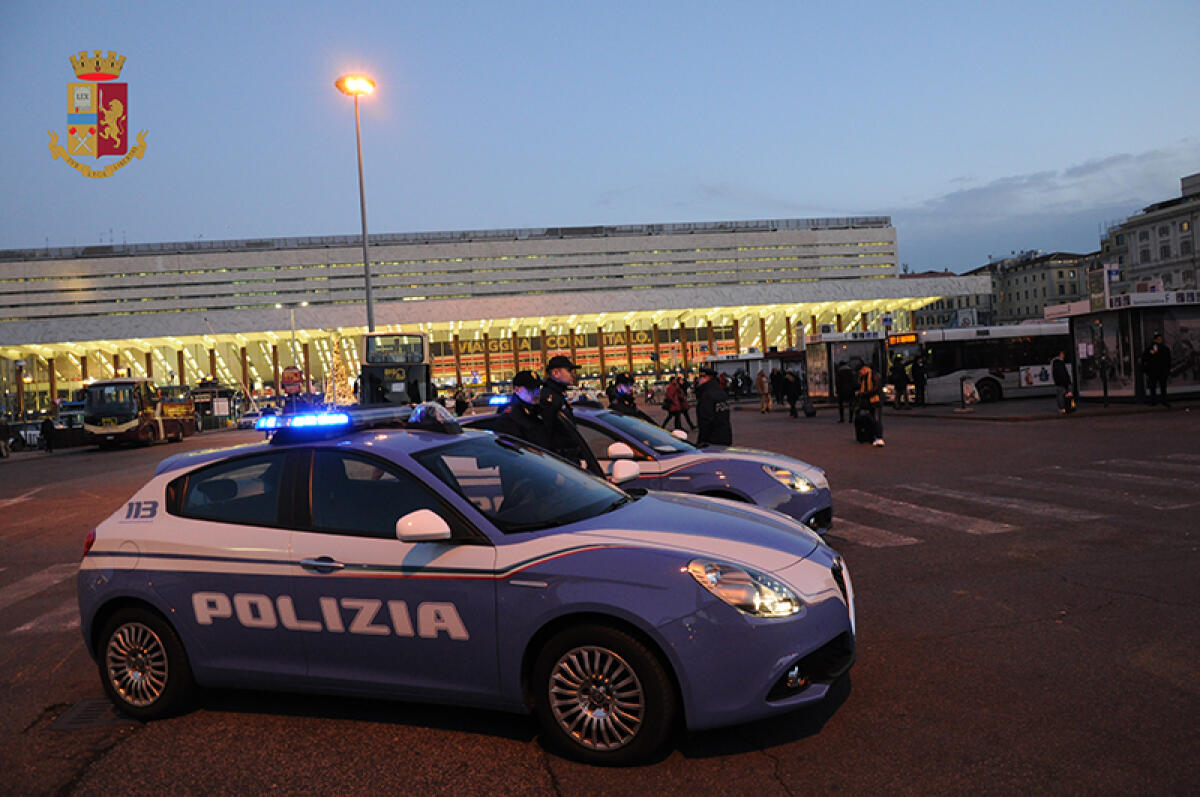 Servizi ad “Alto Impatto” della Polizia alla Stazione Termini di Roma: due arresti e due fermi. 3mila persone identificate. - 
