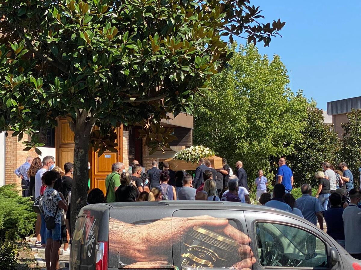 Aprilia rende l'ultimo saluto a Giuseppe Del Sordo FOTO - 