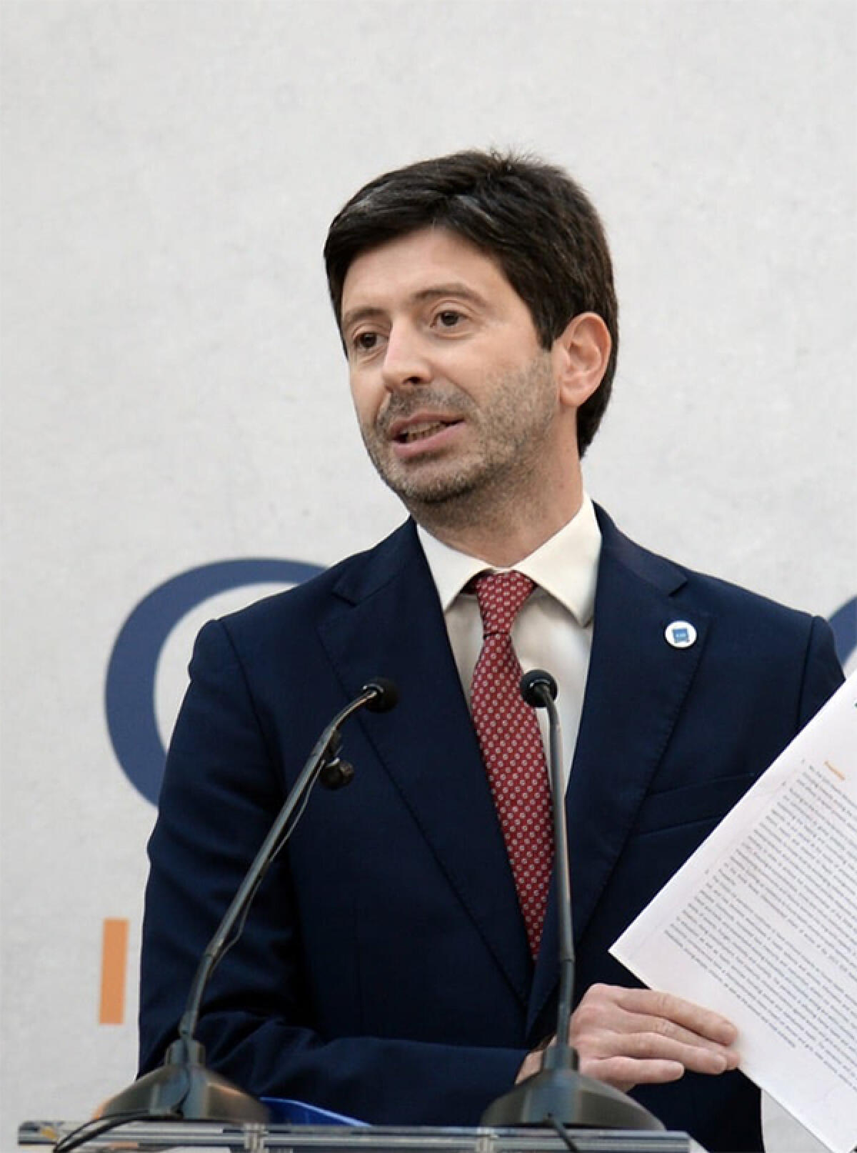 Minacce di morte via mail al Ministro della Salute Roberto Speranza: denunciato un 35enne della provincia di Latina. - 