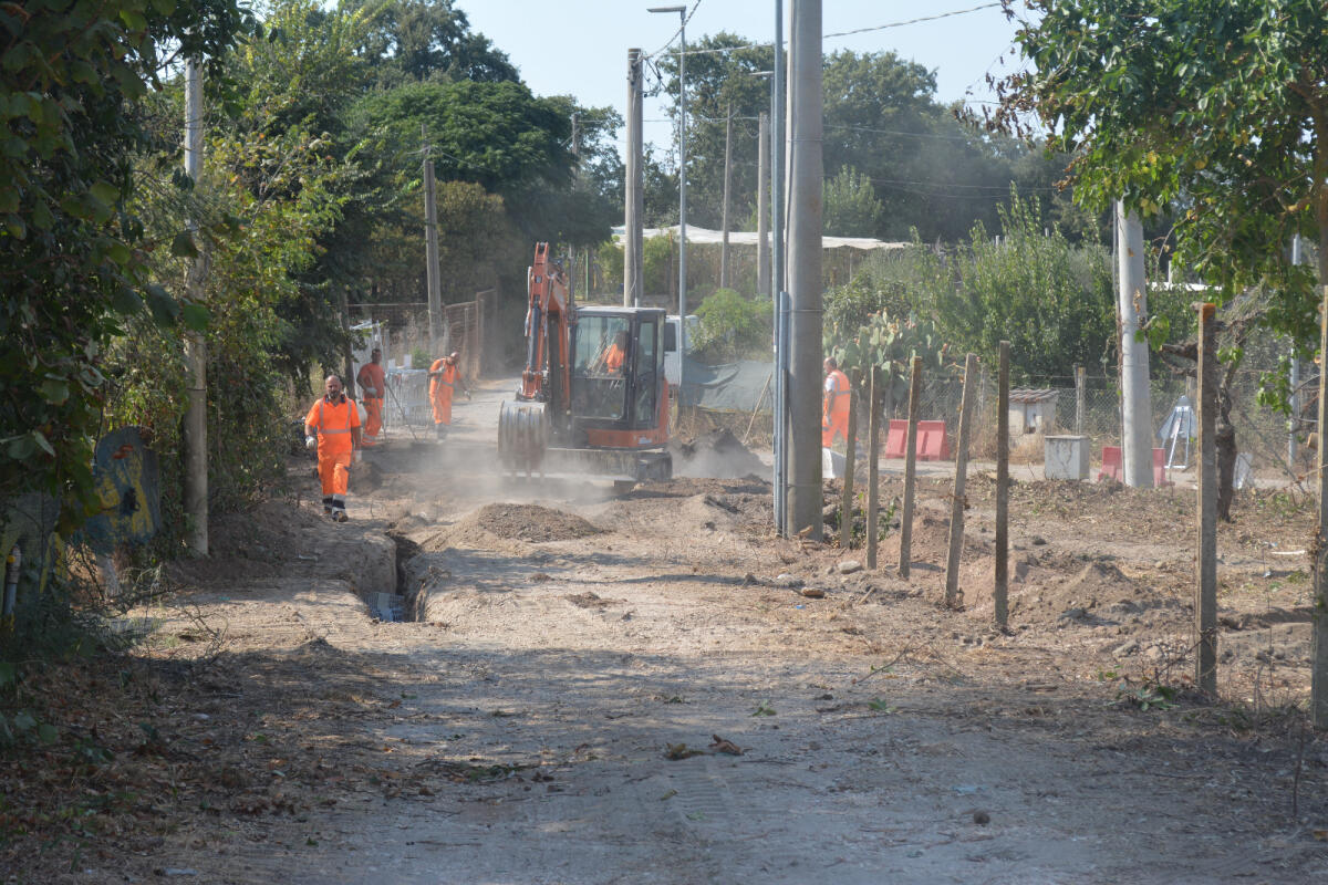 Al via i lavori di estensione della rete idrica nel quartiere Castagnetta, a Pomezia. - 