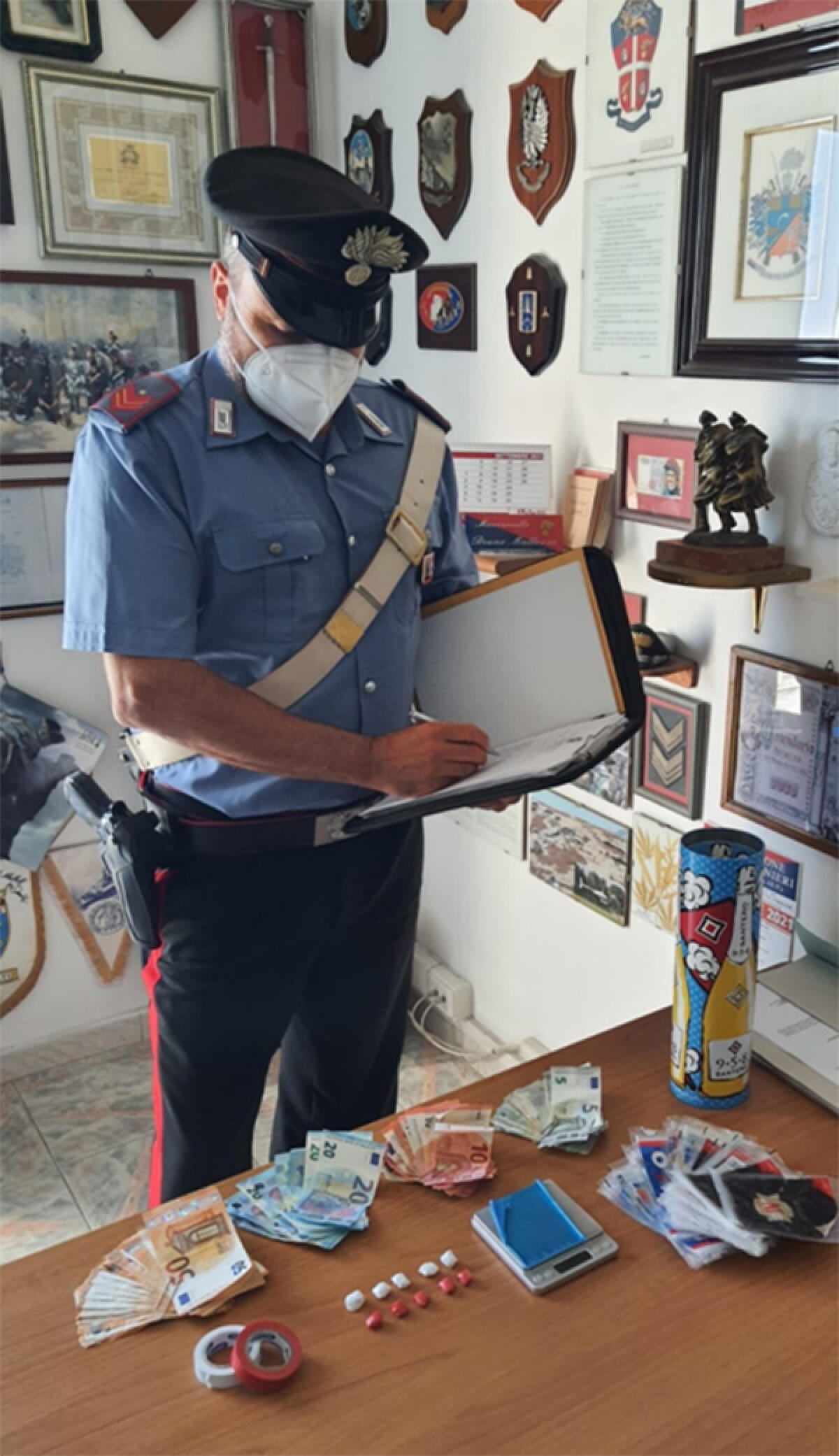 Un arresto ed una denuncia a Formia per detenzione di droga. - 