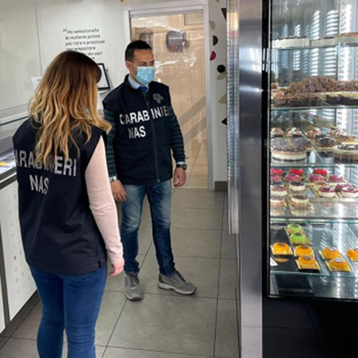 Controlli dei Nas in tutta Italia sui Green Pass nei locali della movida. In provincia di Latina 27 ispezioni, contestate due violazioni. - 