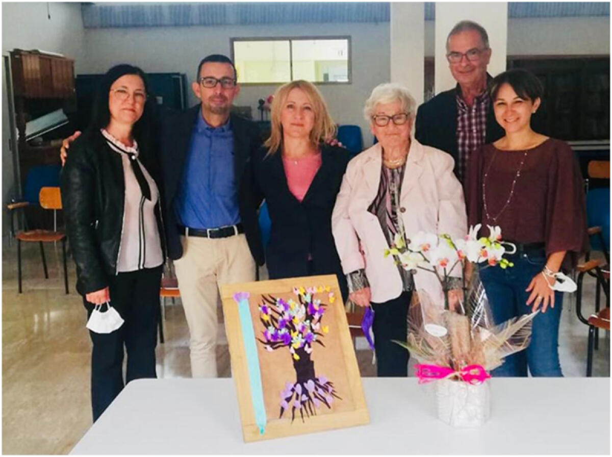 A Pontinia presso la scuola Manfredini l'incontro con Edith Fischhof salvata dai lager da un carabiniere di Sonnino e sua moglie - 