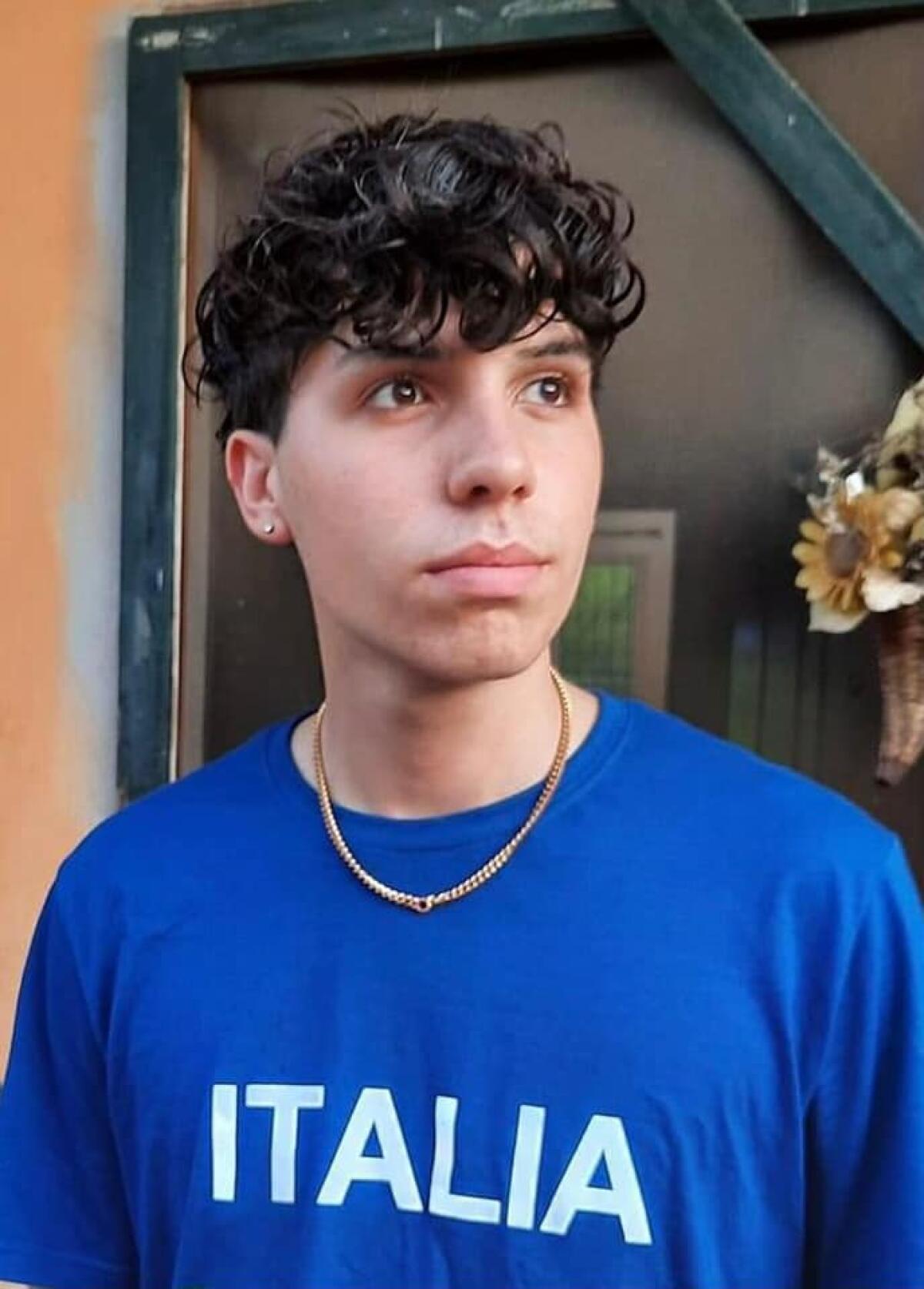 Schianto domenica notte sulla Pontina: questo venerdì ad Anzio a Santa Teresa i funerali dei due 18enni Matteo e Mattia - 