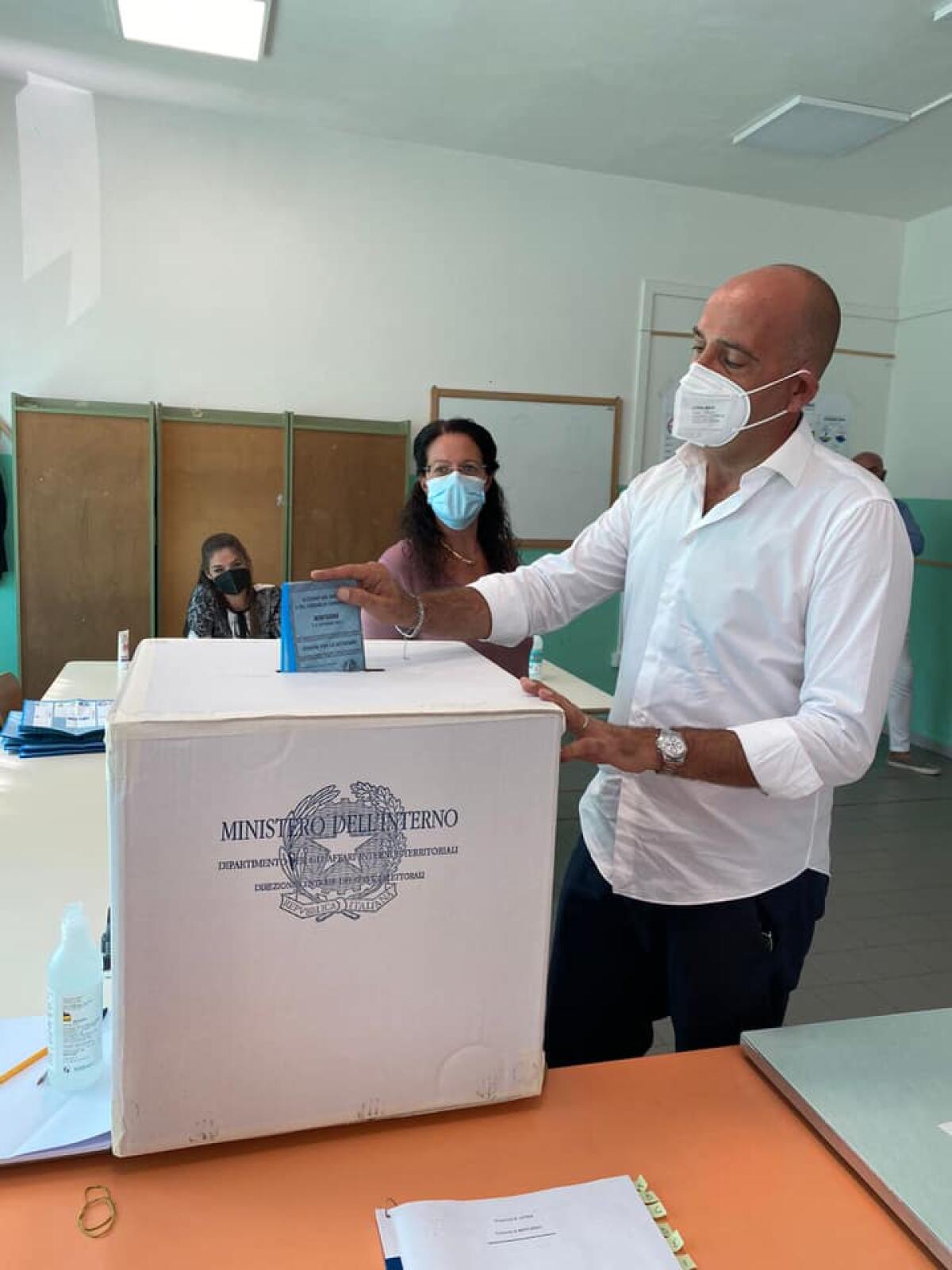 Gerardo Stefanelli si riconferma sindaco di Minturno. Votato dal 60,6% dei cittadini. - 