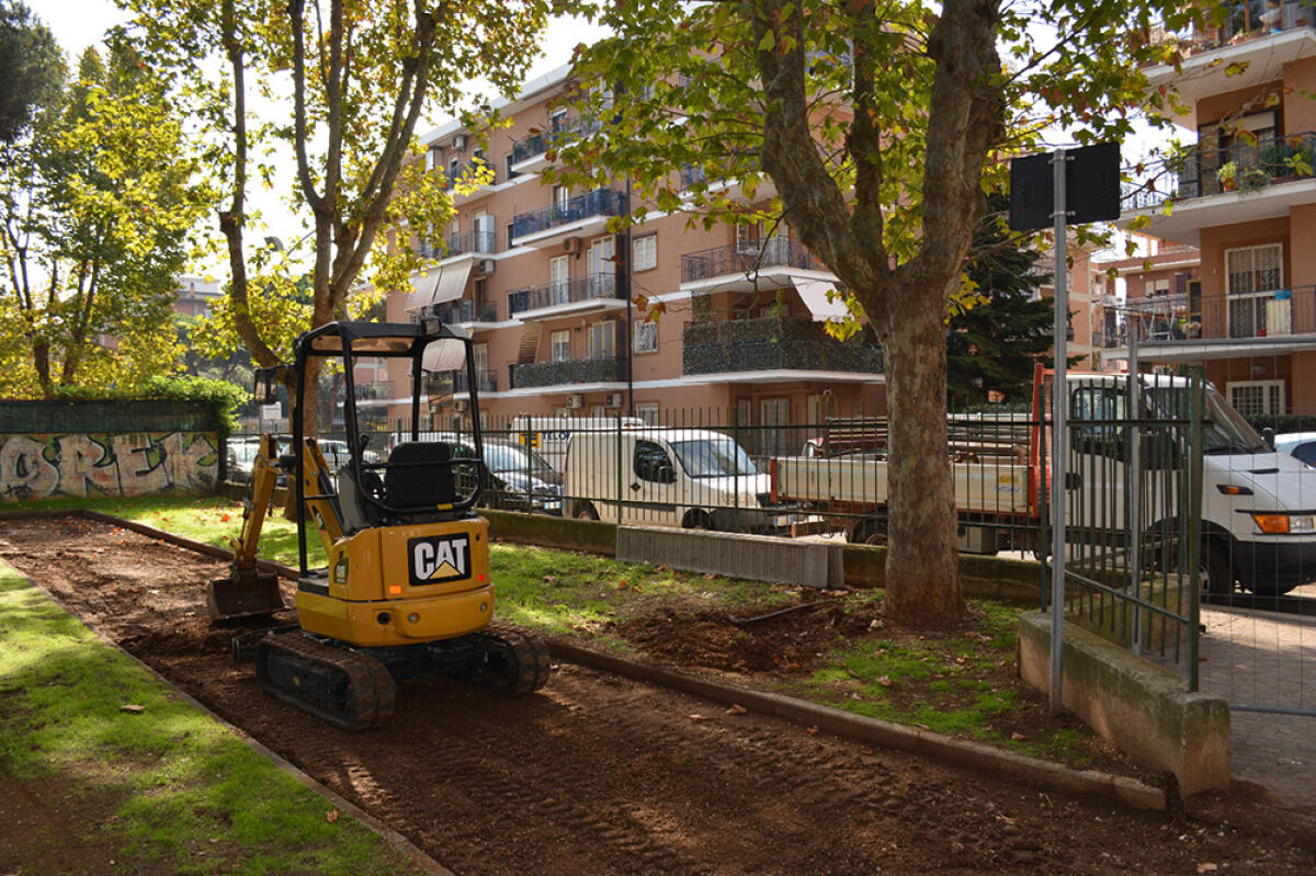 Partiti i lavori di riqualificazione dei giardini Alda Federici in via Filippo Re a Pomezia - 