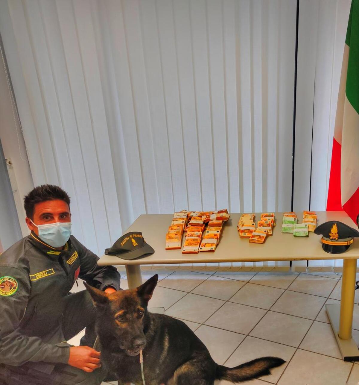 Si separano per evadere il fisco: incastrata una coppia di Aprilia, la Finanza sequestra 240 mila euro - 