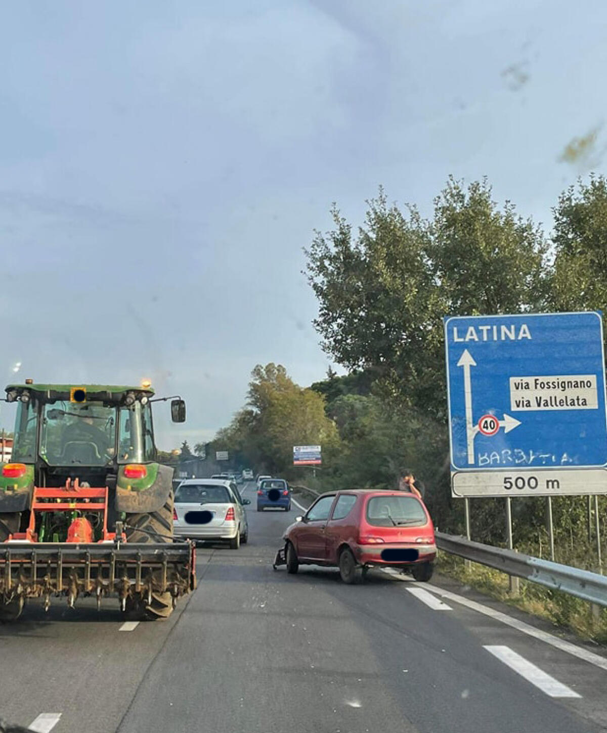 Incidente sulla Pontina, all'altezza di Vallelata: code verso Latina - 