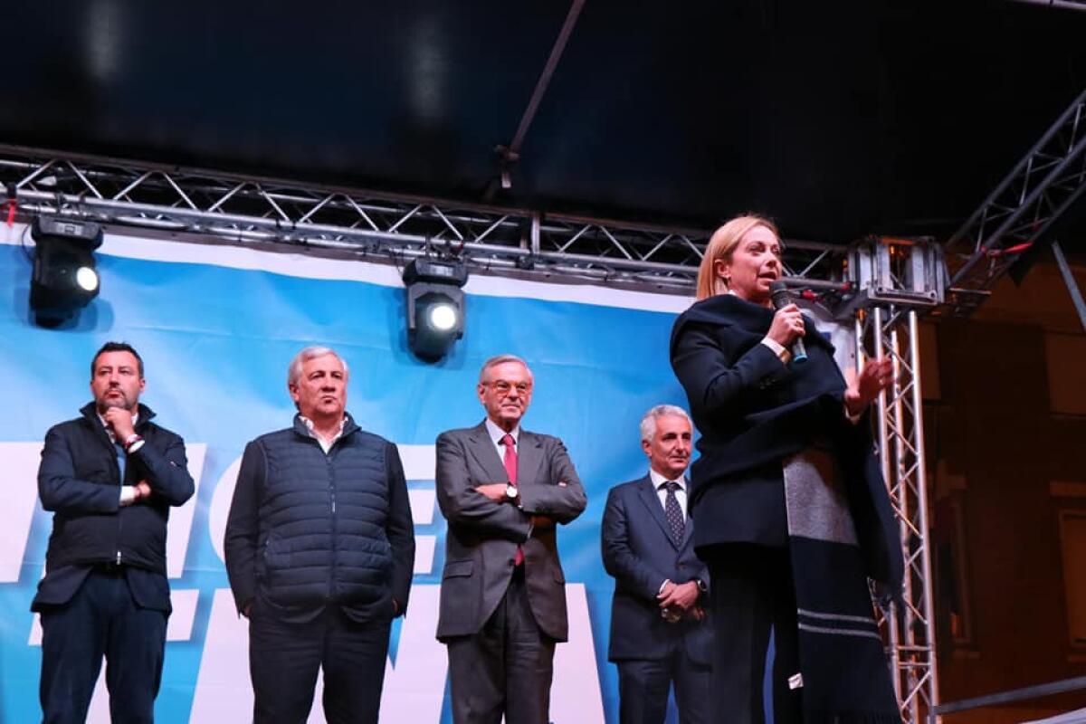 Ballottaggio a Latina: Vincenzo Zaccheo del centrodestra chiude la campagna con Salvini, Meloni e Tajani. - 