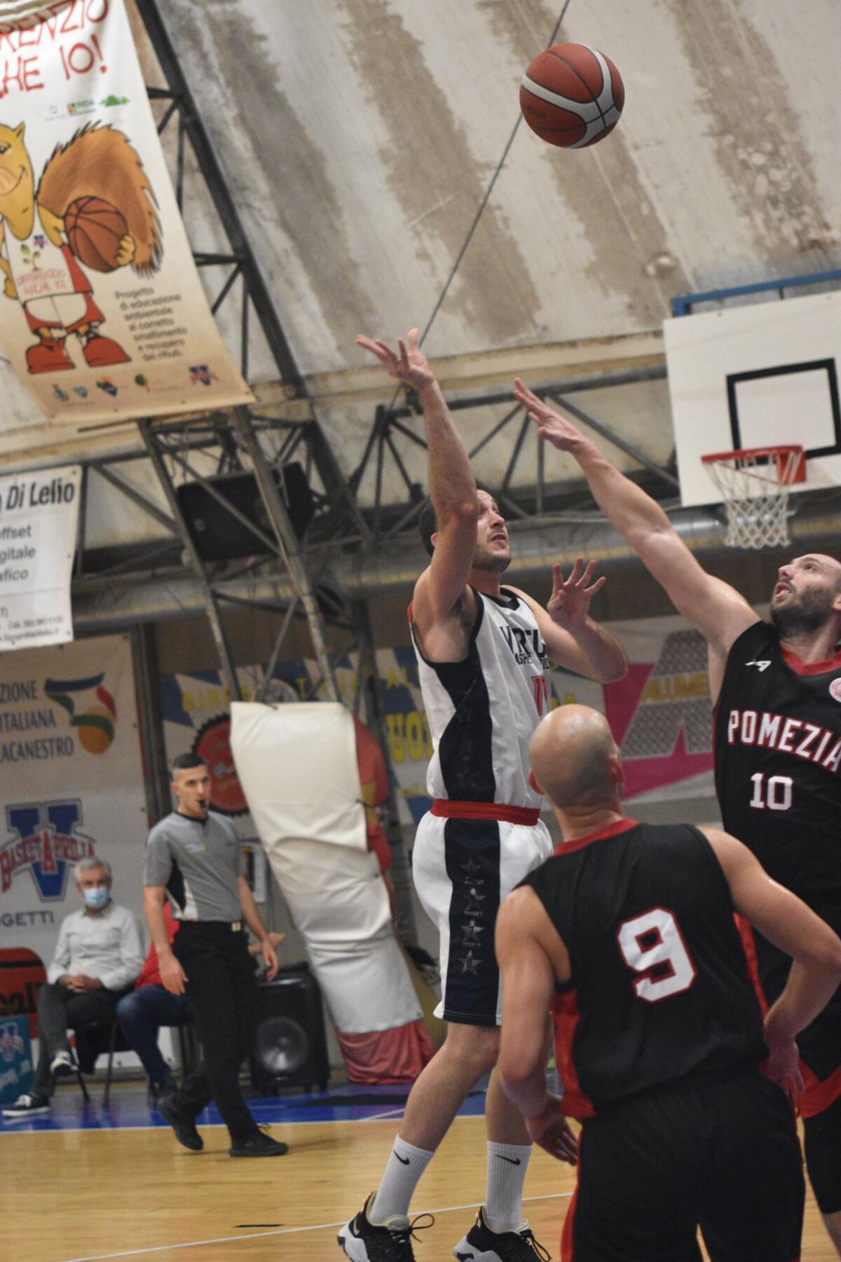 Basket, la Virtus Aprilia cede in casa contro la corazzata Pomezia - 