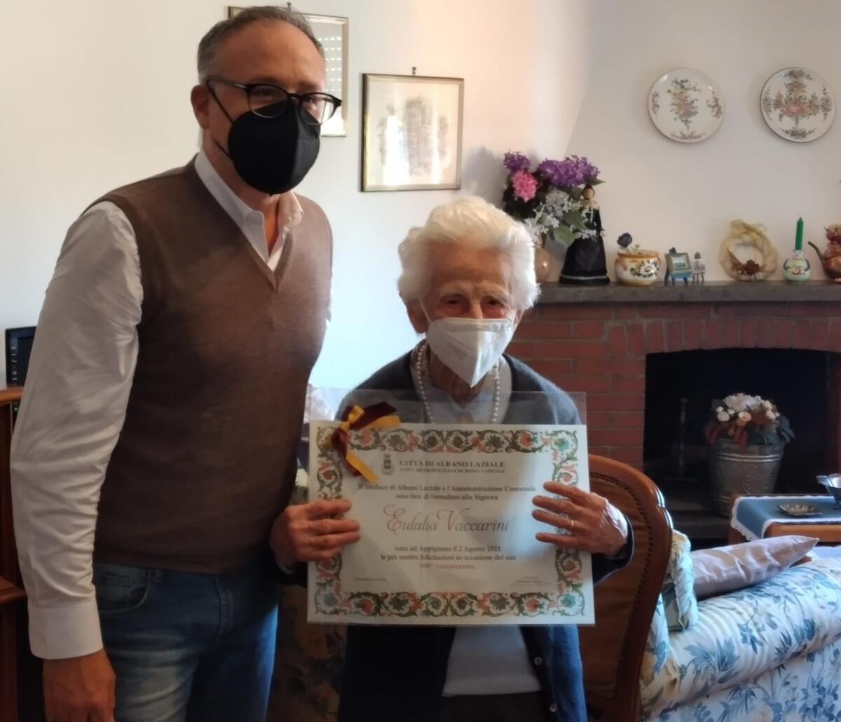 Ad Albano la signora Eulalia compie 100 anni: "Tantissimi auguri" - 