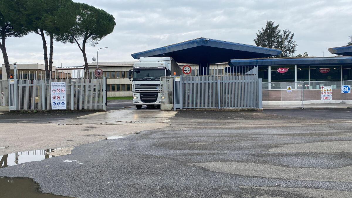 Cisterna, controlli sui green pass: camionista sorpreso con il certificato verde intestato ad un altro - 