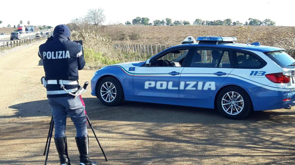 Controlli della Stradale di Latina sul rispetto dei limiti di velocità: automobilista sfrecciava sulla Pontina a 155 km/h. - 