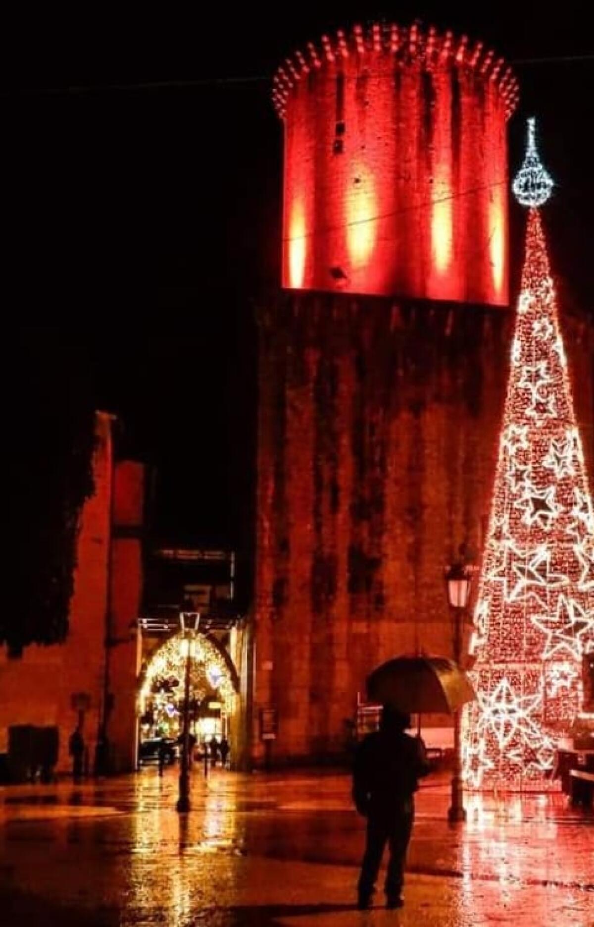 Oggi a Fondi la cerimonia di accensione delle luminarie natalizie. FOTO - 